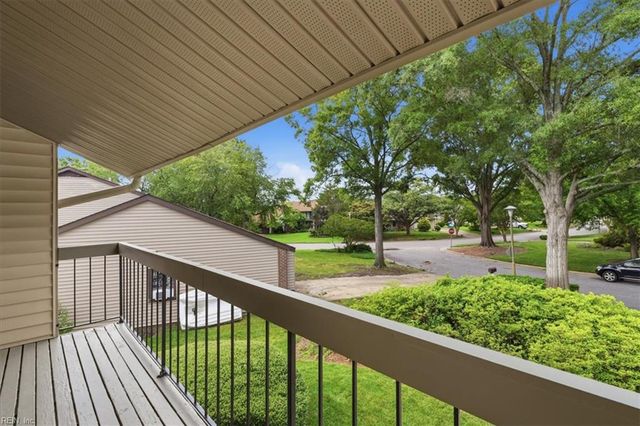 5204 Shorebreeze CT, Virginia Beach, VA 23464