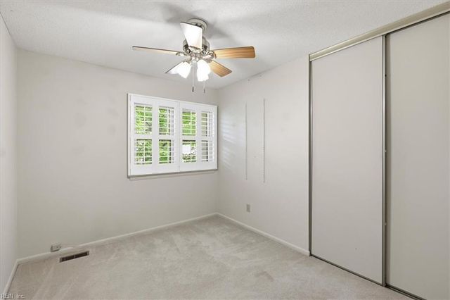 5204 Shorebreeze CT, Virginia Beach, VA 23464