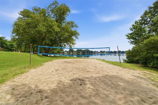 5204 Shorebreeze CT, Virginia Beach, VA 23464