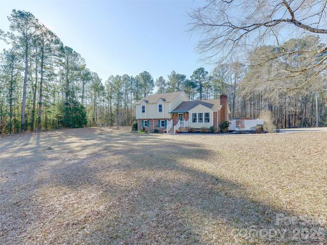 3021 University Drive, Lancaster, SC 29720