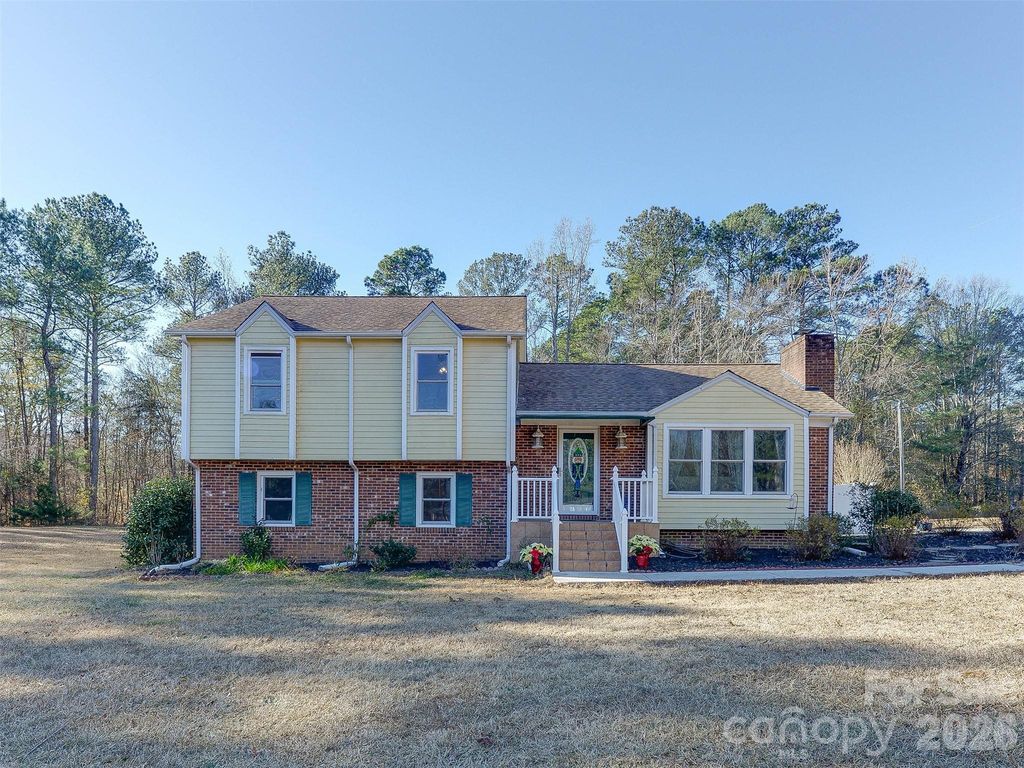3021 University Drive, Lancaster, SC 29720