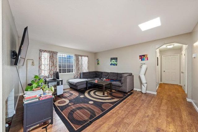 2946 E 29th Street, Oakland, CA 94601