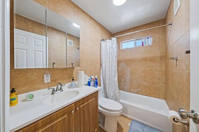 2946 E 29th Street, Oakland, CA 94601