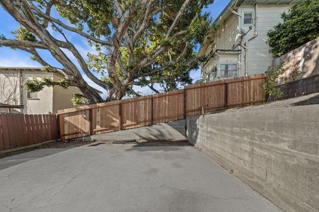 2946 E 29th Street, Oakland, CA 94601