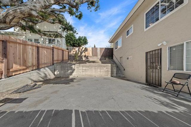 2946 E 29th Street, Oakland, CA 94601