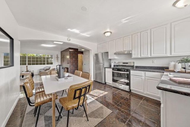 2946 E 29th Street, Oakland, CA 94601