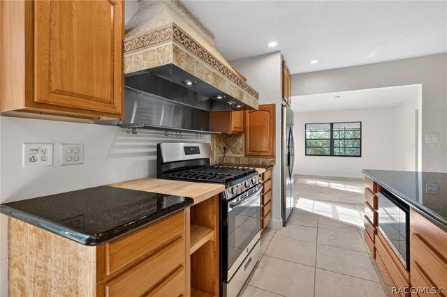 1741 N Crooked Branch Drive, Lecanto, FL 34461