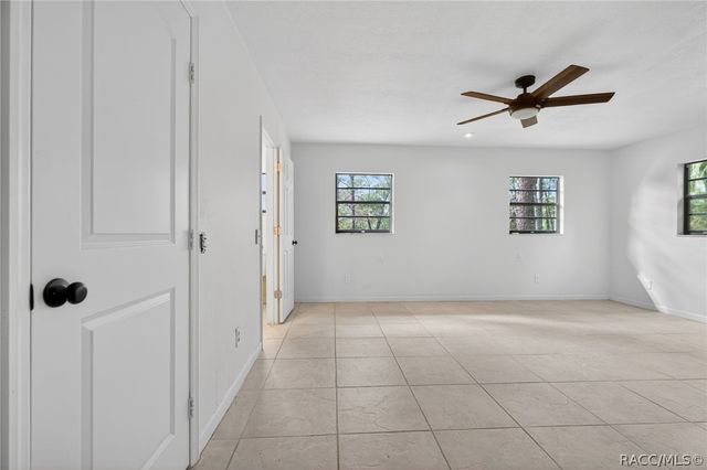 1741 N Crooked Branch Drive, Lecanto, FL 34461