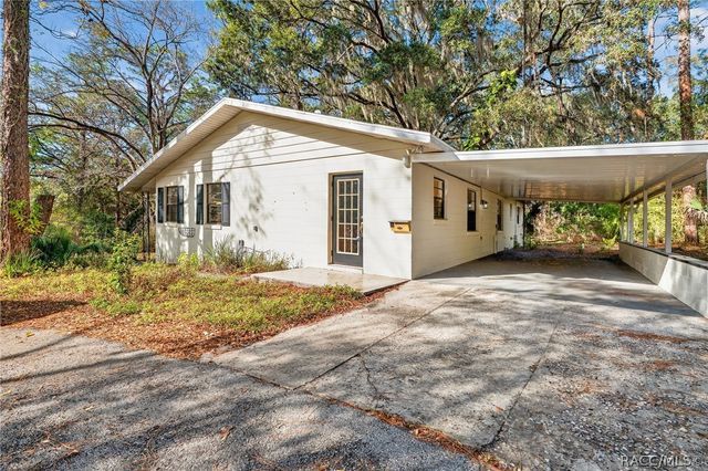 1741 N Crooked Branch Drive, Lecanto, FL 34461