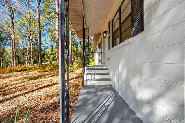 1741 N Crooked Branch Drive, Lecanto, FL 34461