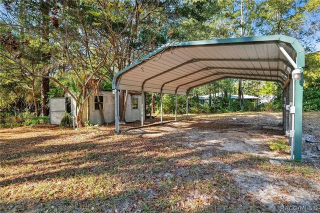 1741 N Crooked Branch Drive, Lecanto, FL 34461