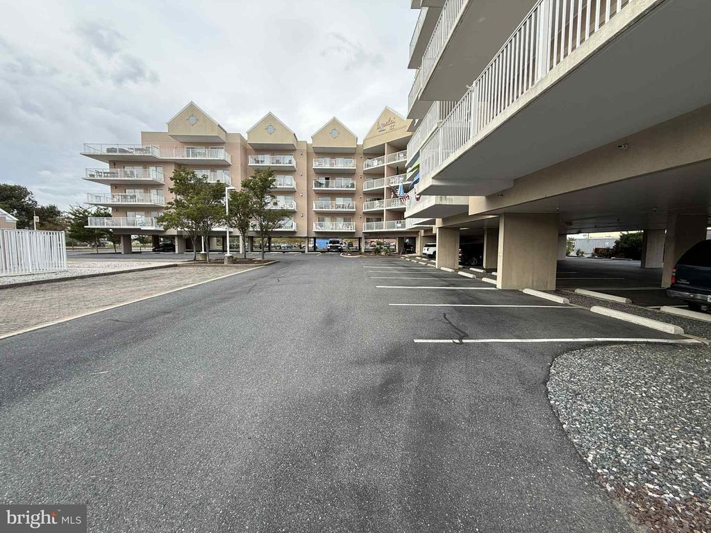 104 125TH ST #202, Ocean City, MD 21842