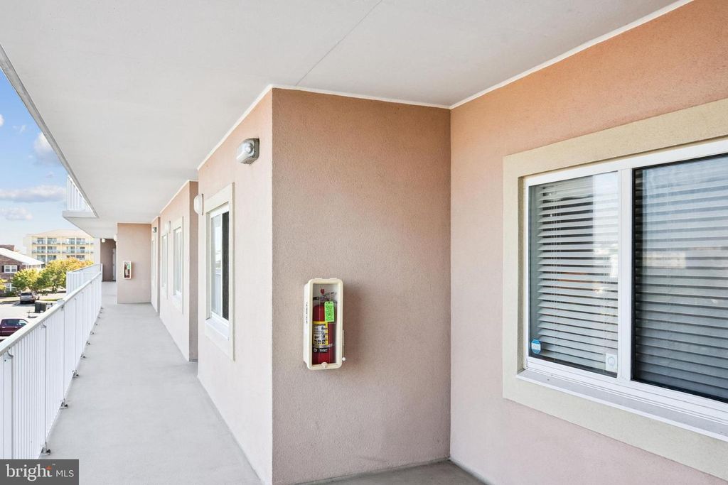 Image 13 of property listing at 104 125TH ST #202, Ocean City, MD 21842