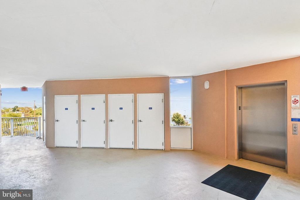 Image 15 of property listing at 104 125TH ST #202, Ocean City, MD 21842