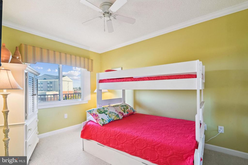 Image 19 of property listing at 104 125TH ST #202, Ocean City, MD 21842