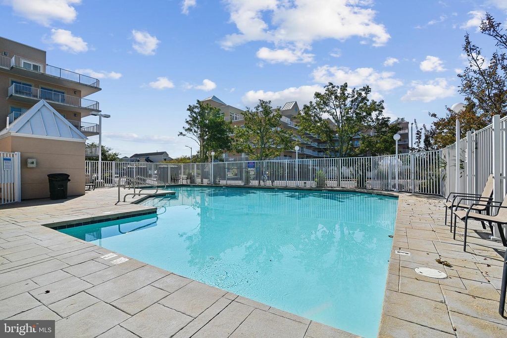Image 2 of property listing at 104 125TH ST #202, Ocean City, MD 21842