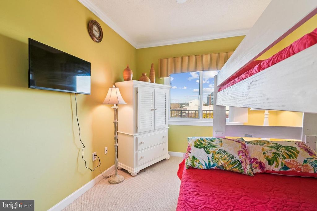 Image 22 of property listing at 104 125TH ST #202, Ocean City, MD 21842