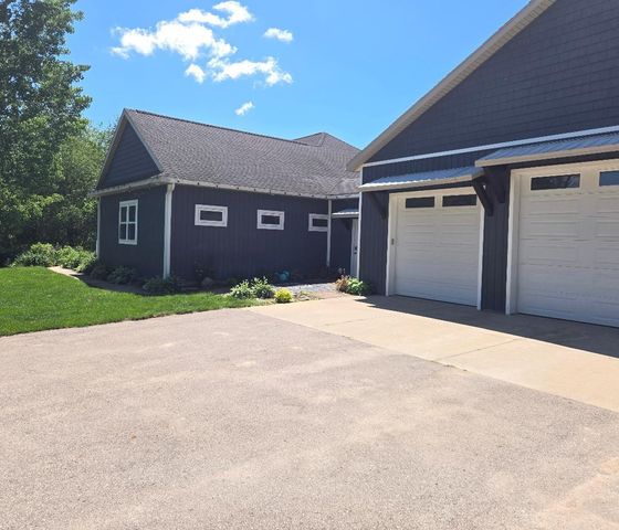 884 Stoney Hill Court, Leighton Twp, MI 49348