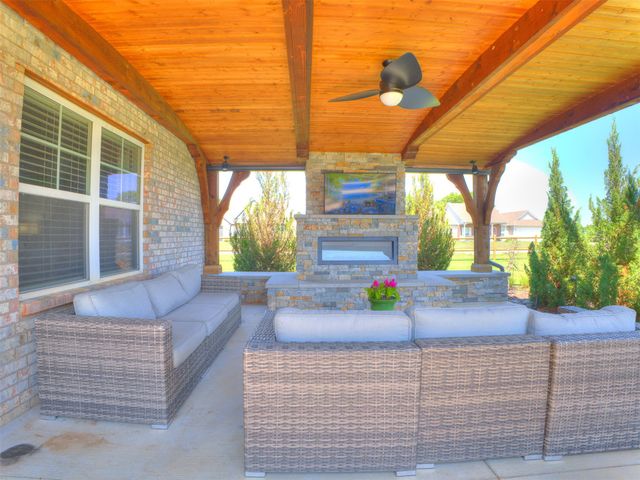 33 Dylan Drive, Inola, OK 74036