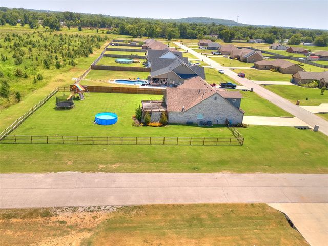 33 Dylan Drive, Inola, OK 74036