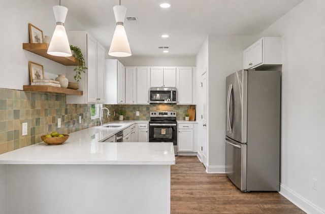 529 New Regenia Place, Holly Hill, SC 29059