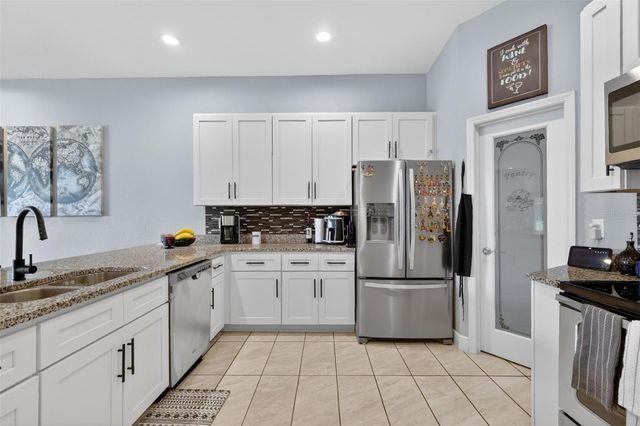 1028 GREEN GATE BOULEVARD, Groveland, FL 34736
