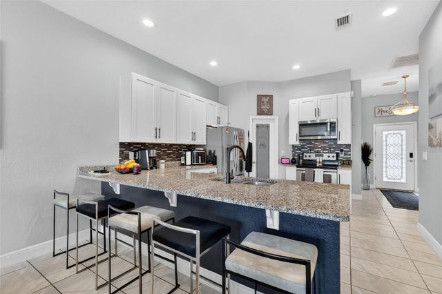 1028 GREEN GATE BOULEVARD, Groveland, FL 34736
