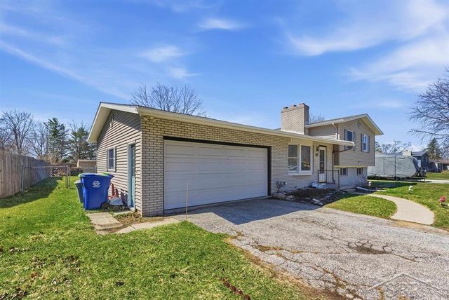 1645 Seminole Lane, Saginaw Twp, MI 48638