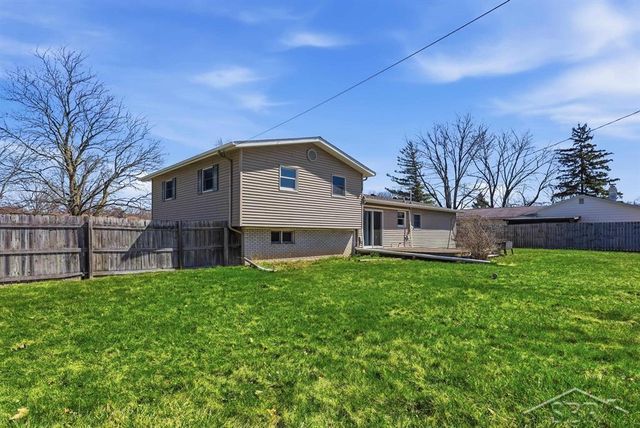 1645 Seminole Lane, Saginaw Twp, MI 48638