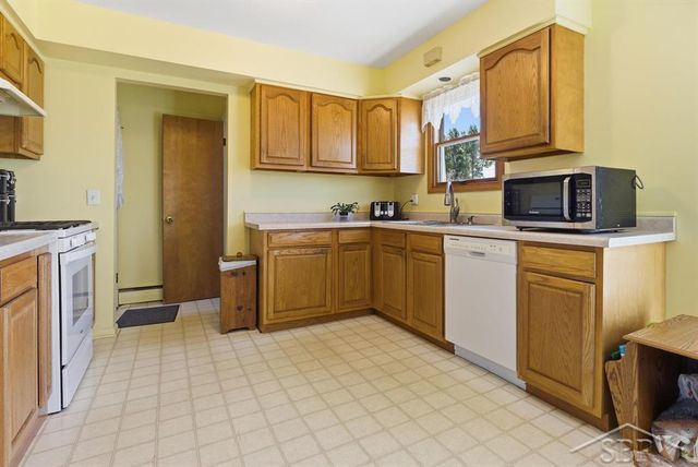 1645 Seminole Lane, Saginaw Twp, MI 48638