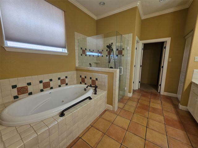 4204 Bluff View Drive, Granbury, TX 76048
