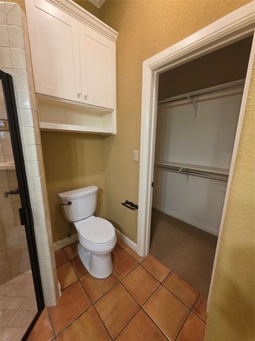 4204 Bluff View Drive, Granbury, TX 76048