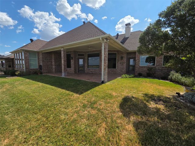 4204 Bluff View Drive, Granbury, TX 76048