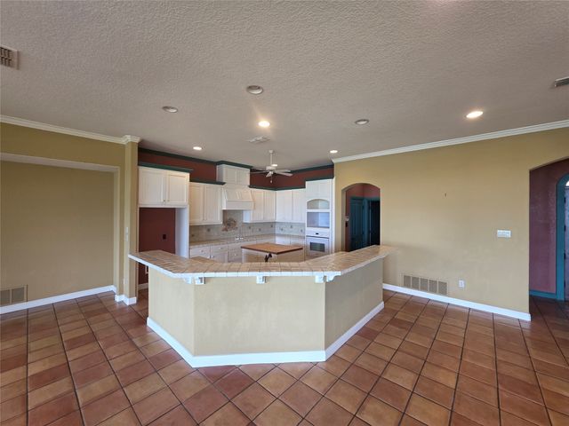 4204 Bluff View Drive, Granbury, TX 76048