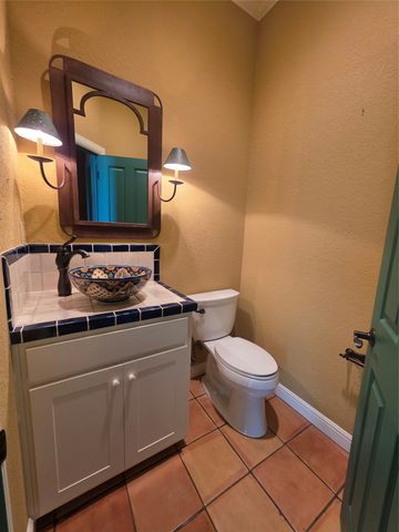 4204 Bluff View Drive, Granbury, TX 76048