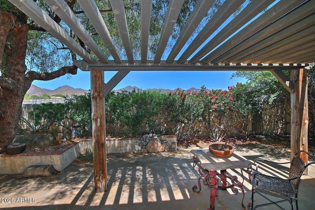 11742 E MERCER Lane, Scottsdale, AZ 85259