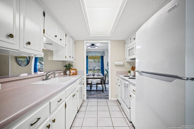 101 Patrick Henry, Schertz, TX 78154