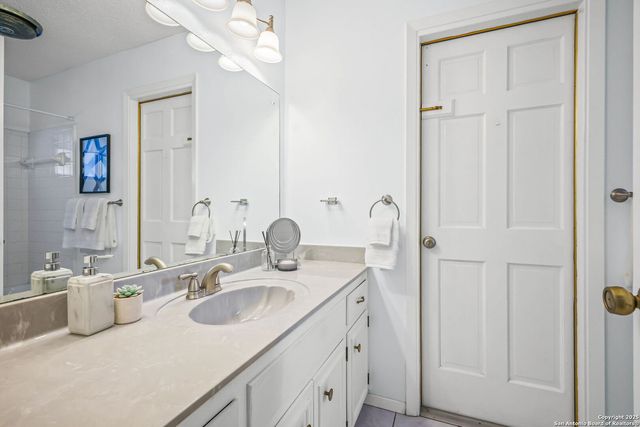 101 Patrick Henry, Schertz, TX 78154