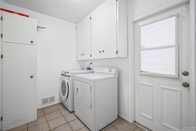 101 Patrick Henry, Schertz, TX 78154