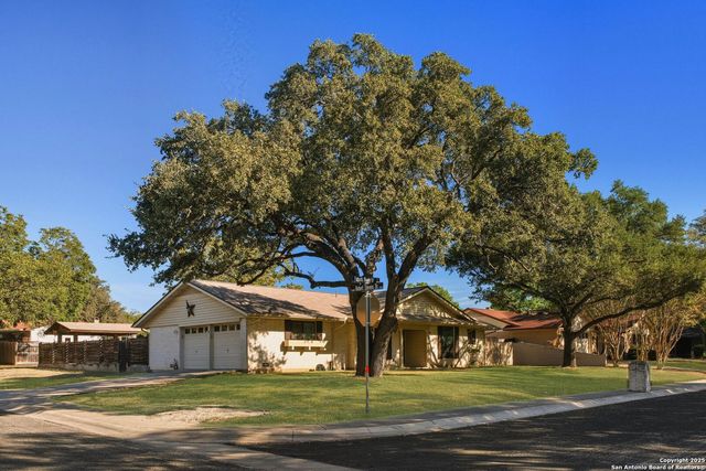 101 Patrick Henry, Schertz, TX 78154