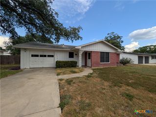 311 Delany Street, Seguin, TX 78155