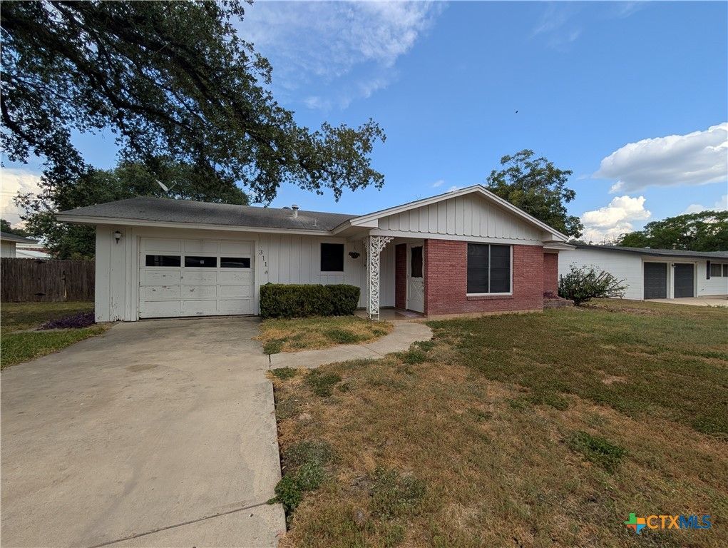 311 Delany Street, Seguin, TX 78155