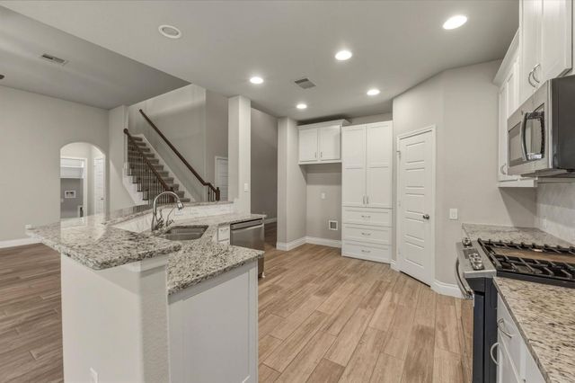 1320 LOW BRANCH LN, Leander, TX 78641