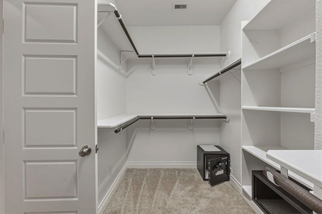 1320 LOW BRANCH LN, Leander, TX 78641