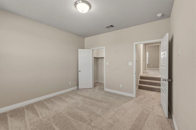 1320 LOW BRANCH LN, Leander, TX 78641