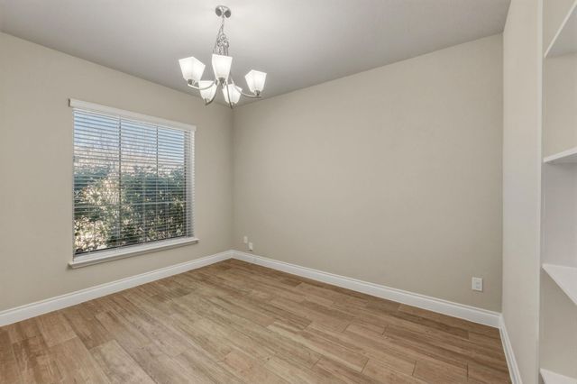 1320 LOW BRANCH LN, Leander, TX 78641