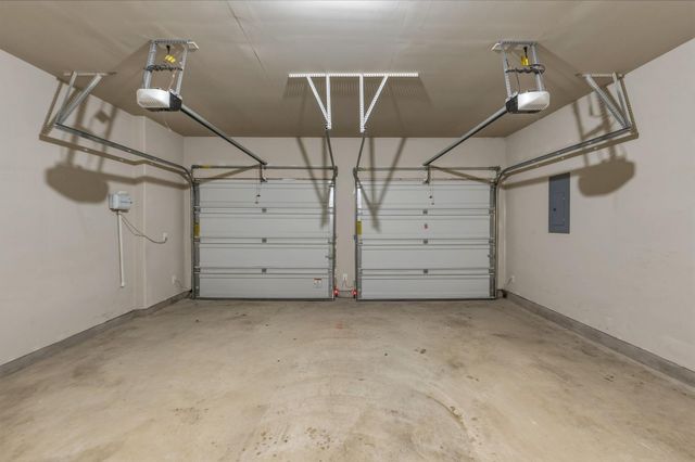 1320 LOW BRANCH LN, Leander, TX 78641