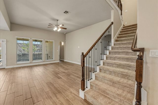 1320 LOW BRANCH LN, Leander, TX 78641