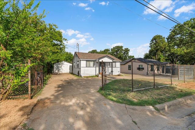 1828 Arch Street, Fort Worth, TX 76105