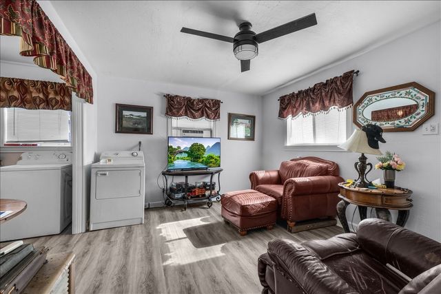 1828 Arch Street, Fort Worth, TX 76105